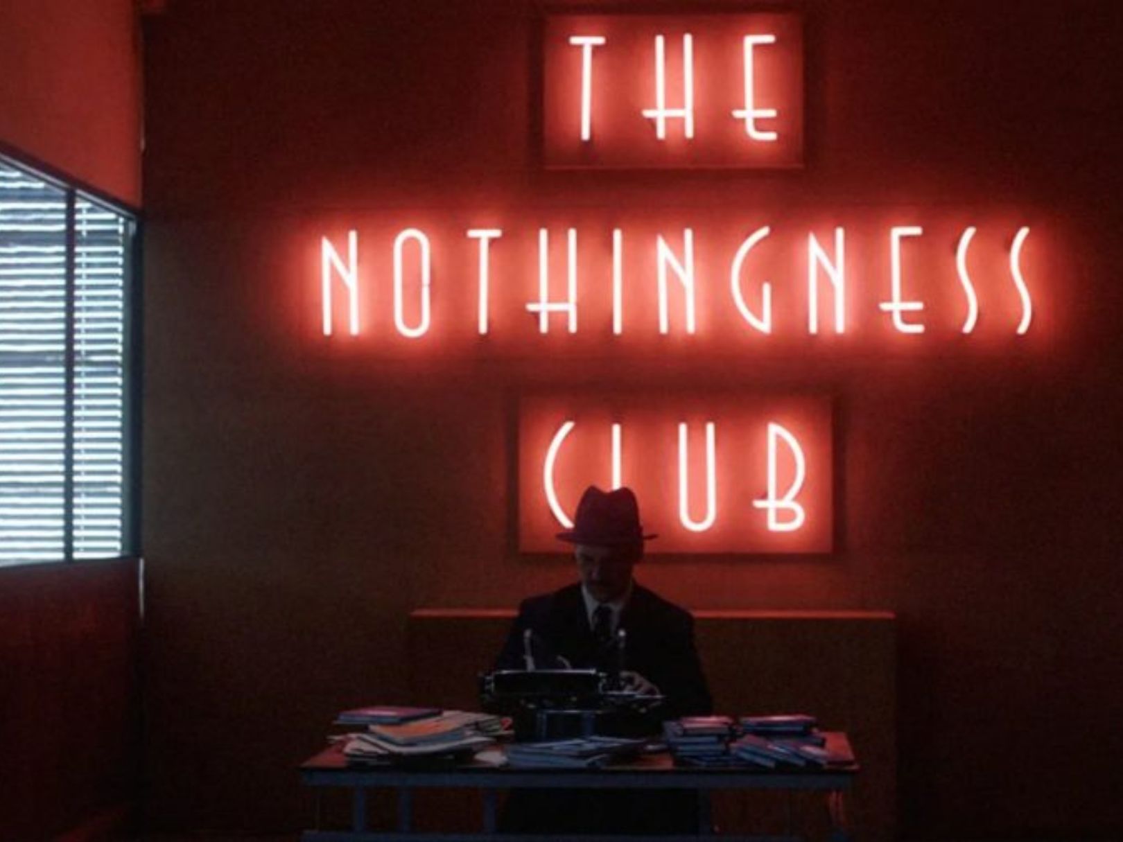 Ana Isabel Soares marca presença no lançamento do livro Não Sou Nada – Um filme pós-pessoano de Edgar Pêra