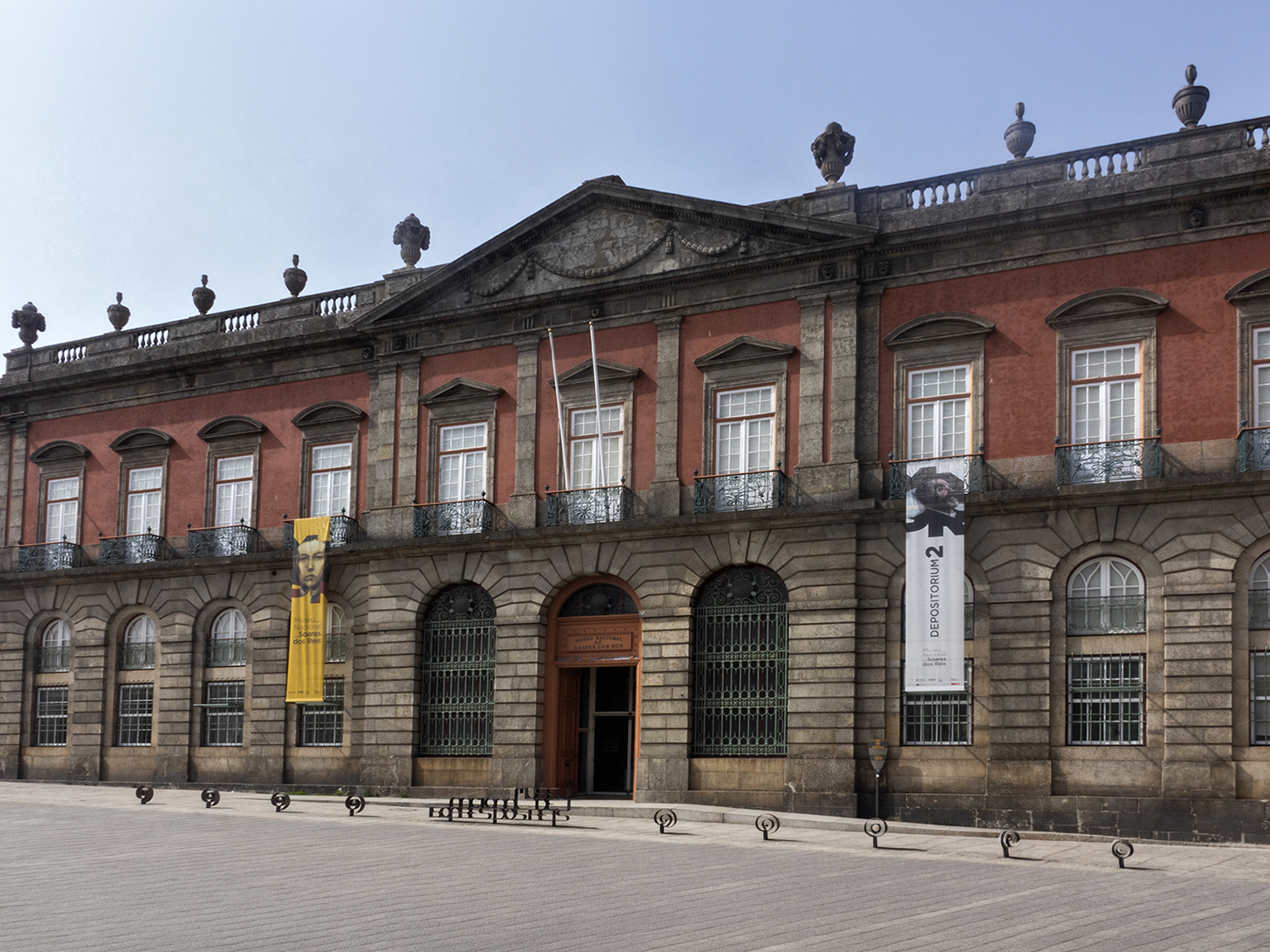 Mirian Tavares presents at the 2nd Culture and Creativity Forum